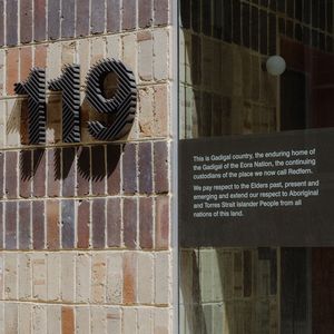 Image gallery thumbnail